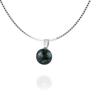 Jade bead pendant